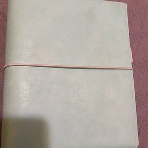 Filofax a5 soft domino in mint